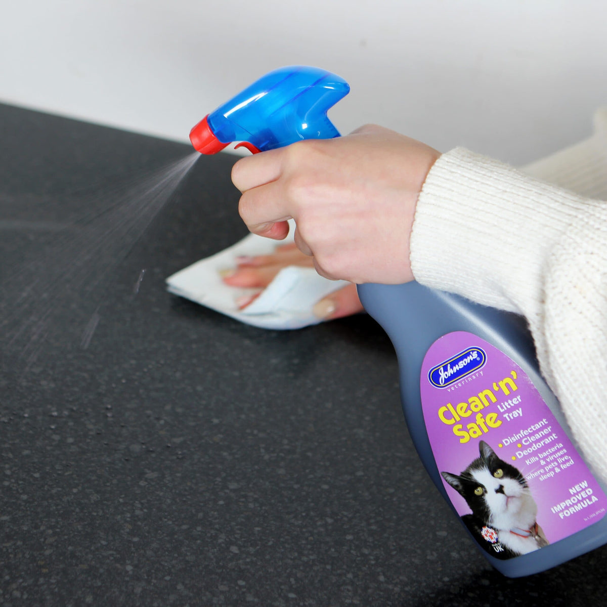 Johnsons Clean 'n' Safe Litter Tray Cleaner 500ml
